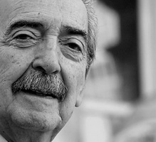 Juan Gelman, poema y voz de Tango