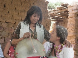  "Negrita" Cabana y Florencia Dávalos. Foto: Rafael Gindin.