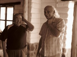 Jaime Torres y Ricardo Acebal en la "Casa del Tantanakuy" (Humahuaca) Foto: Rafael Gindin.